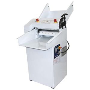 Cilindro Laminador Gastromaq 39 Cm Clpe390 Epóxi Com Pedestal 127v