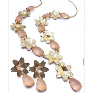 Conjunto Gota Cristal Natural.