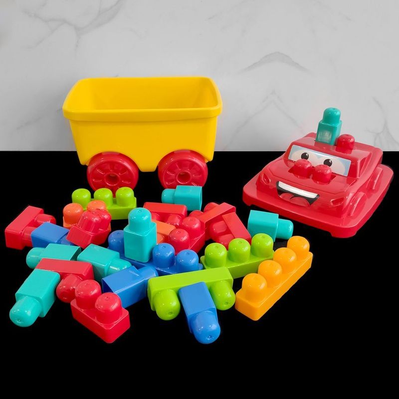 Caminhão Brinquedo 25 Blocos Montar Brinquedo Infantil Dismat -  WebContinental