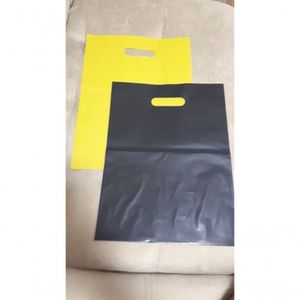 Sacolas Plasticas 30x40 Alça 50 Un dourada