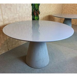 Mesa Cone 120cm Cimento Queimado e Vidro 4mm Cinza Claro