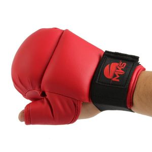 Luva Karatê Competição com Dedão Vermelho Tam M Mks Combat
