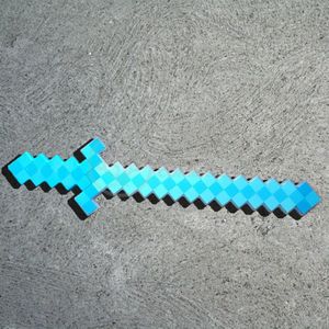Brinquedo Espada Pixel Minecraft 58cm Diamante à Pilha Azul