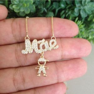 Gargantilha Mãe Com 1 Filho(a) Ou 2 Filhos (as) Cravejado Banhado A Ouro 18k