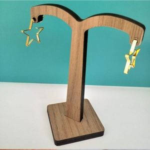 Brinco Estrela Vazado Banhado A Ouro
