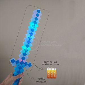 Brinquedo Espada Pixel Minecraft 58cm à Pilha vermelho