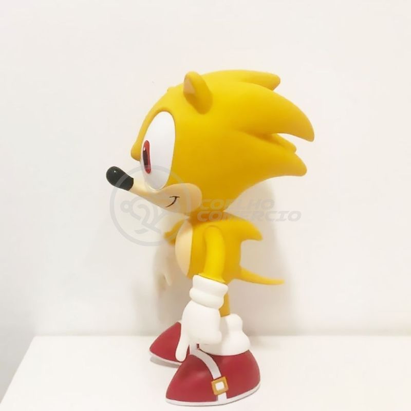 Boneco Super Sonic articulado amarelo 26 cm