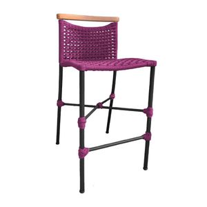 Banqueta Anne Em Corda Náutica Base Em Alumínio Preta Com Detalhe Em Madeira Rosa - Cor: Rosa