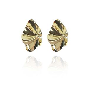 Brinco Folha Com Efeito Ondulado Folheado A Ouro 18k