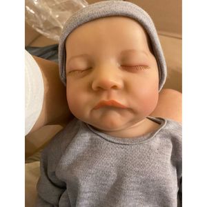 Bebe Rebornpo Menino Vinil Completo Lavável dado Ou Dormindo Color Grey Closed Eyes