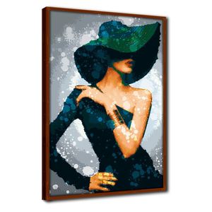 Quadro Decorativo 1 Peça 40x60 Mulher Elegância E Glamour Titulo Moldura Ocre
