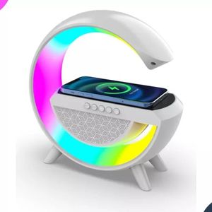 Luminária Rgb Caixa Som G Speaker Carregador Indução Smart Cor Branco 110v/220