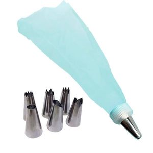 Kit Confeiteiro Com 6 Bicos Em Inox Saco De Confeitar E Adaptador