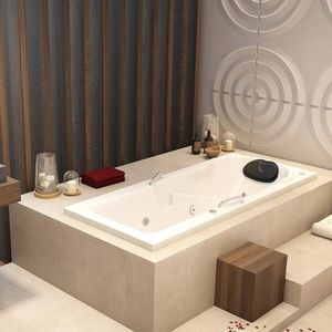 Banheira De Hidromassagem Capri Em Gel Coat Gran Luxo 135x80x46cm - P1 - 110v - Com Aquecedor Branco