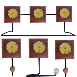 Kit Banheiro Com 2 Toalheiros + Porta Papel Higiênico + Toalheiro Rustico Artesanal Flores Coloridas 3d Cor Amarelo