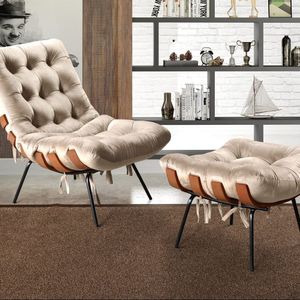 Poltrona Costela Com Puff Base Fixa Para Sala, Quarto Bege Claro