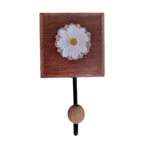 Toalheiro De Madeira E Ferro Banheiro Rustico Flor 3d Colorida Cor Branco