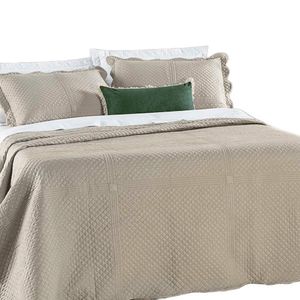 Kit Colcha Cobre Leito Usual Casal 3 Peças Micropercal 200 Fios Bordado - Café Latte Bege