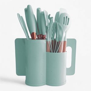Conjunto De 19 Utensílios De Cozinha Em Silicone Com Cabos De Madeira E Base Oval - Verde