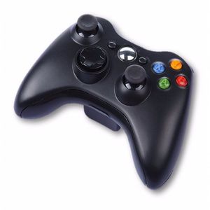 Controle Sem Fio Xbox 360 Similar Preto e Branco 20cm