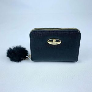 Carteira Feminina Porta Cartão De Crédito Com Chaveiro Pompom Em Pelúcia Com Zíper preto