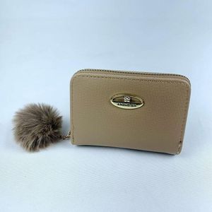 Carteira Feminina Porta Cartão De Crédito Com Chaveiro Pompom Em Pelúcia Com Zíper areia