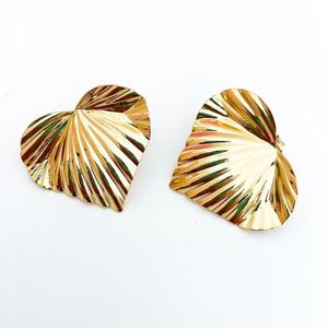 Brinco Chapa Coração Banhada A Ouro 18k