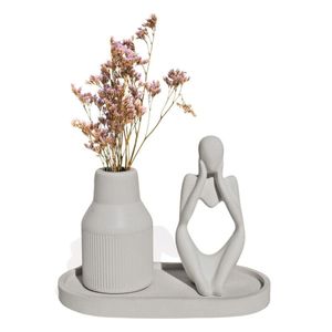 Kit 3 Peças Decoração Estátua Pensadora Garrafa Tubo Listrada E Bandeja Cinza