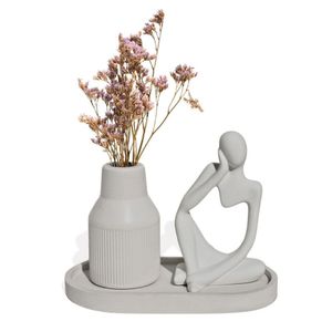 Kit 3 Peças Decoração Estátua Pensadora Garrafa Tubo Listrada E Bandeja Cinza