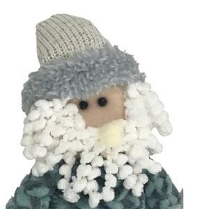 Boneco Pelúcia Sentado Xadrez Cinza