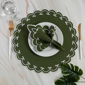 Jogo De Guardanapos Sousplat Americano 12 Peças Bordado Decorativo Sparta Verde Musgo 100% Poliéster