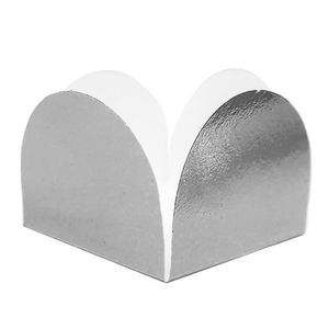 Porta Forminha 4 Pétalas Metalizado Prata E Branco - 50 Unidades