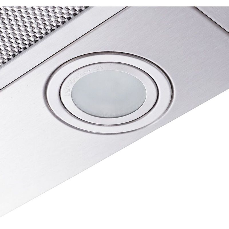 031581361313720011-3